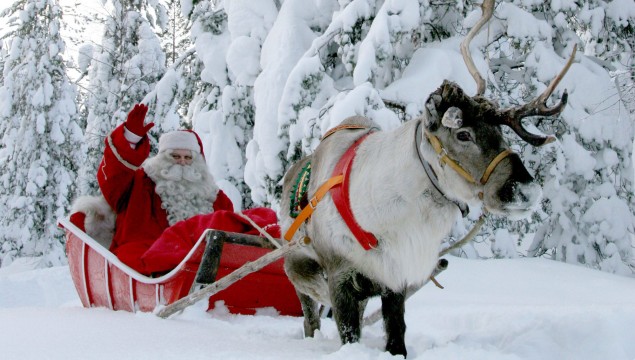 Santa Klaus im Winter